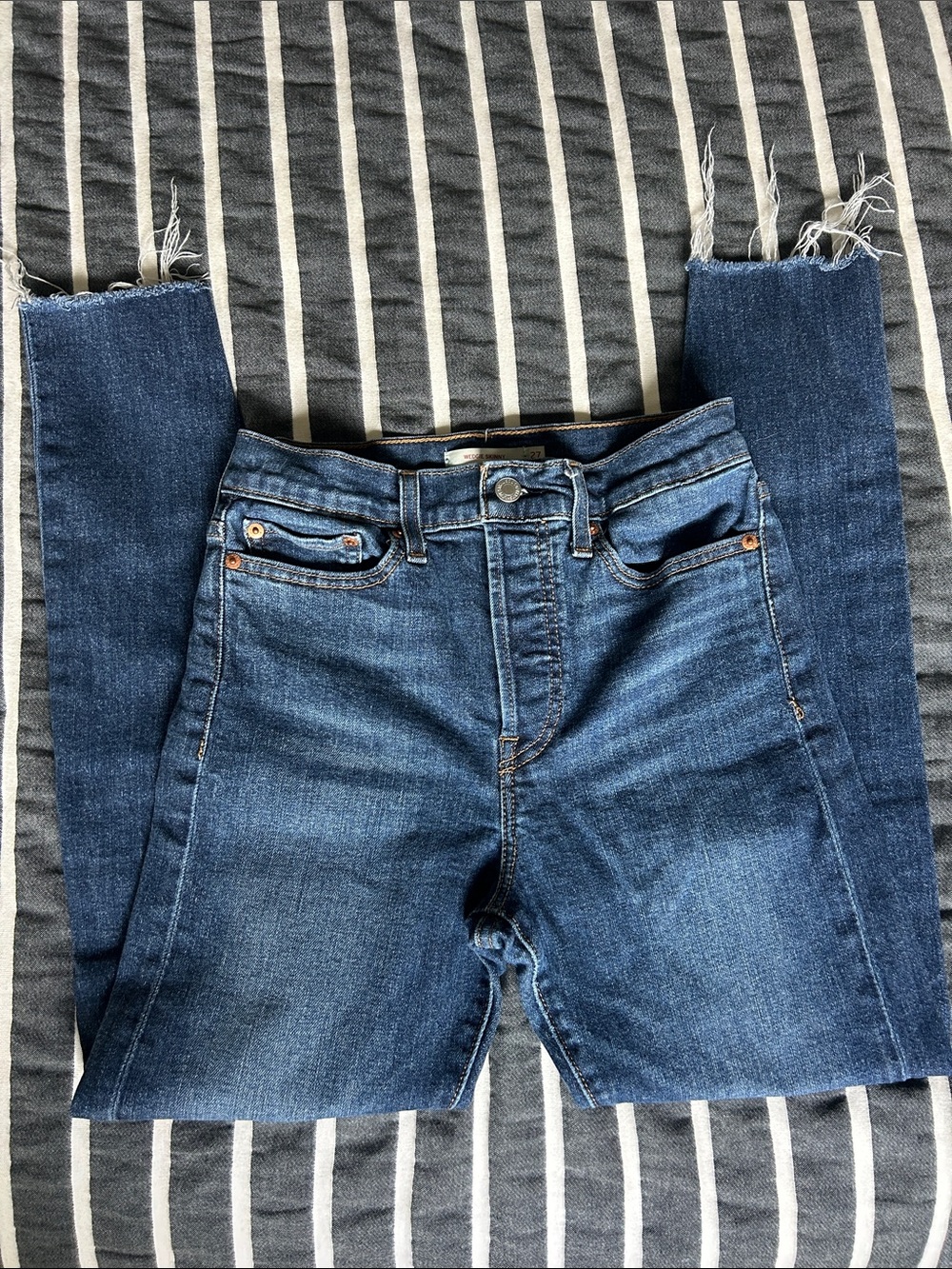 Women's Skinny Jeans in Classic Dark Blue